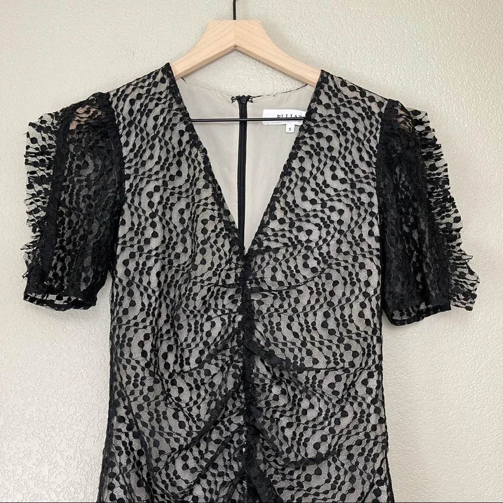 Elliatt Venice Lace Ruffle Ruched Mini Dress Small Cocktail Vneck Frill … - Picture 9 of 12